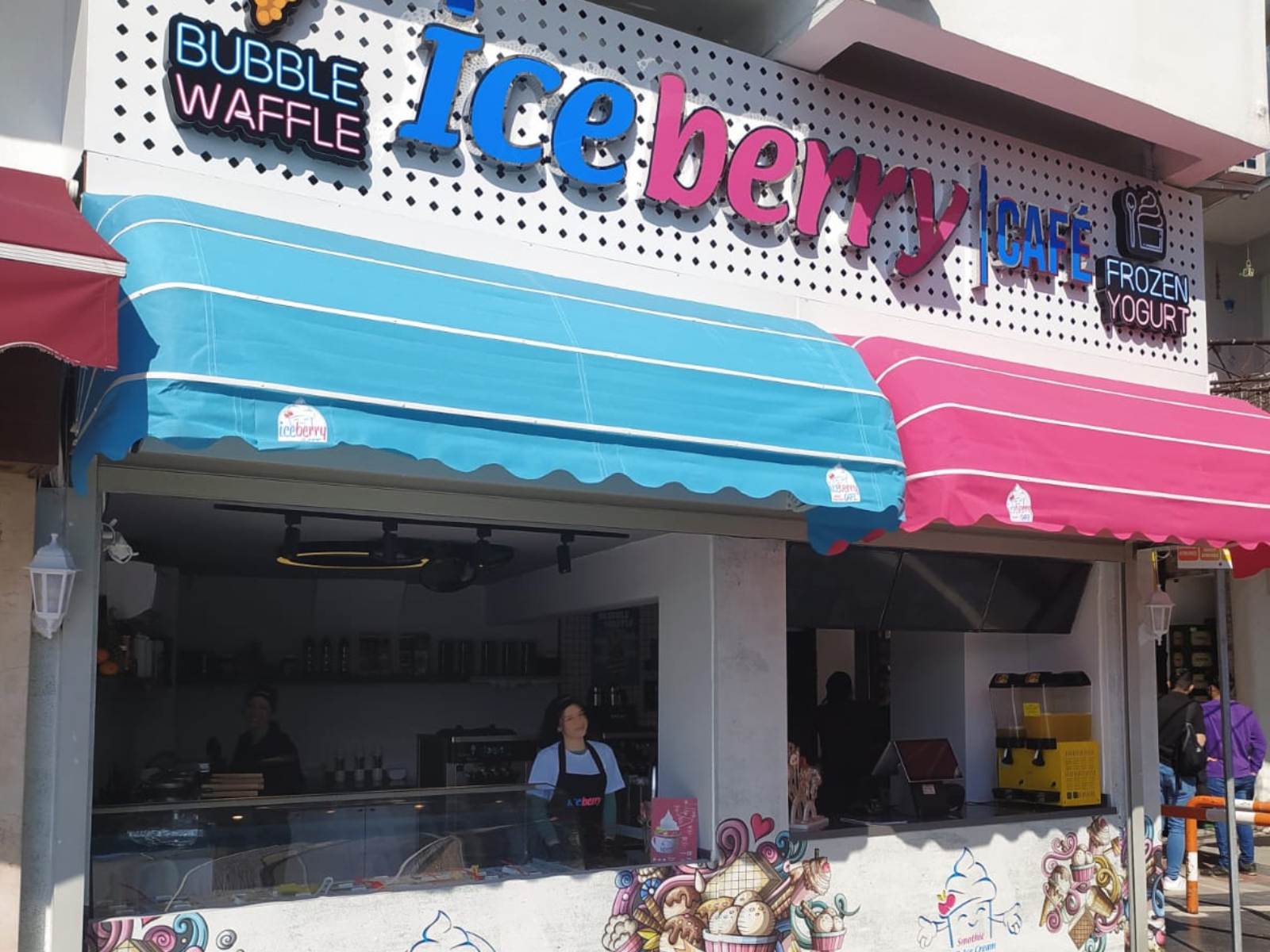 Iceberry Boutique Café